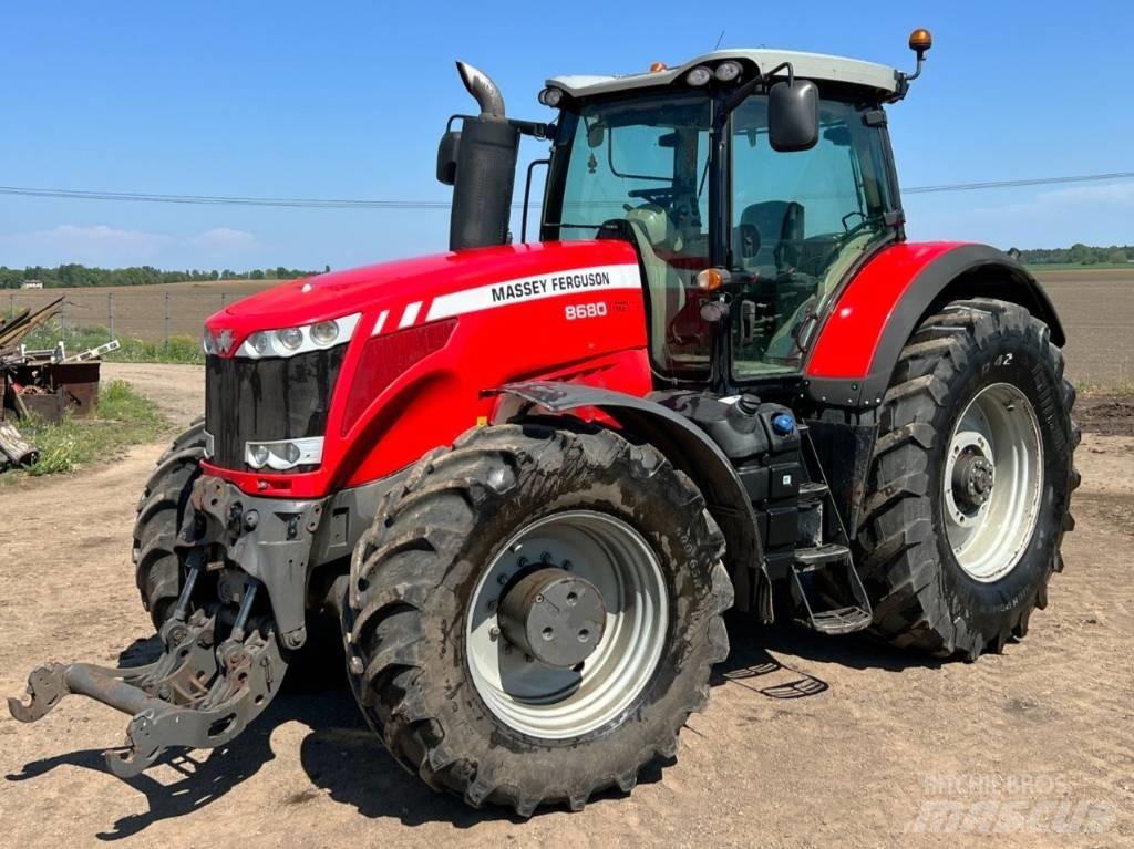 Massey Ferguson 8680 트랙터