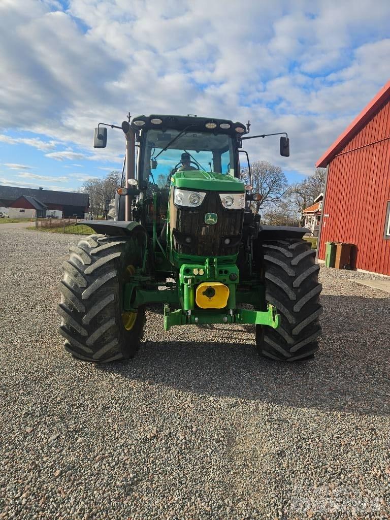 John Deere 6210 R 트랙터