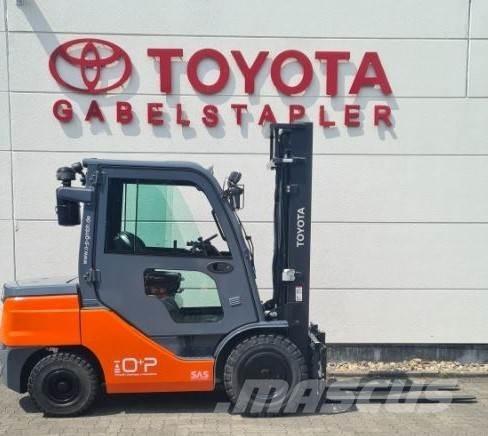 Toyota 52-8FDJF35 디젤 지게차
