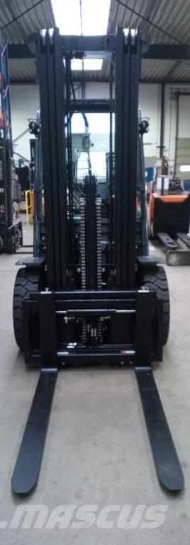 Toyota 52-8FDJF35 디젤 지게차