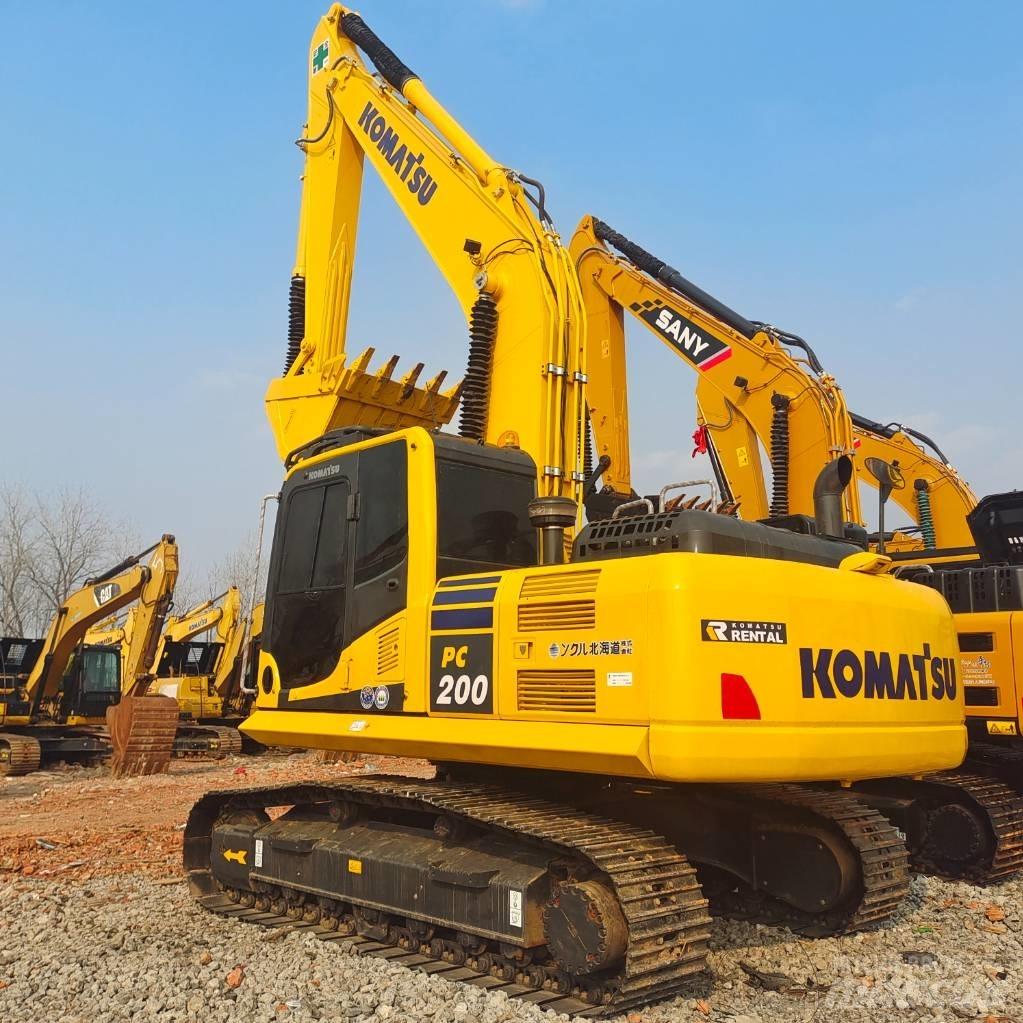 Komatsu PC 200-8 대형 굴삭기 29톤 이상