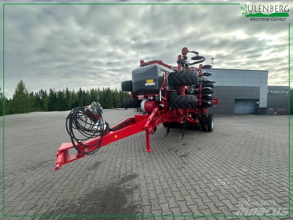 Horsch Focus 6.35 TD 드릴