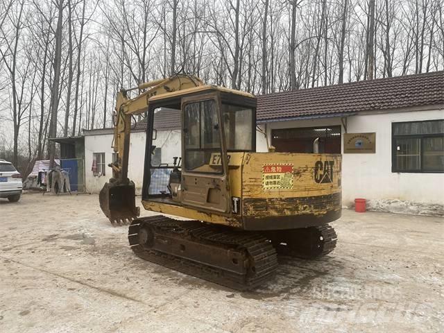 CAT E70B 대형 굴삭기 29톤 이상