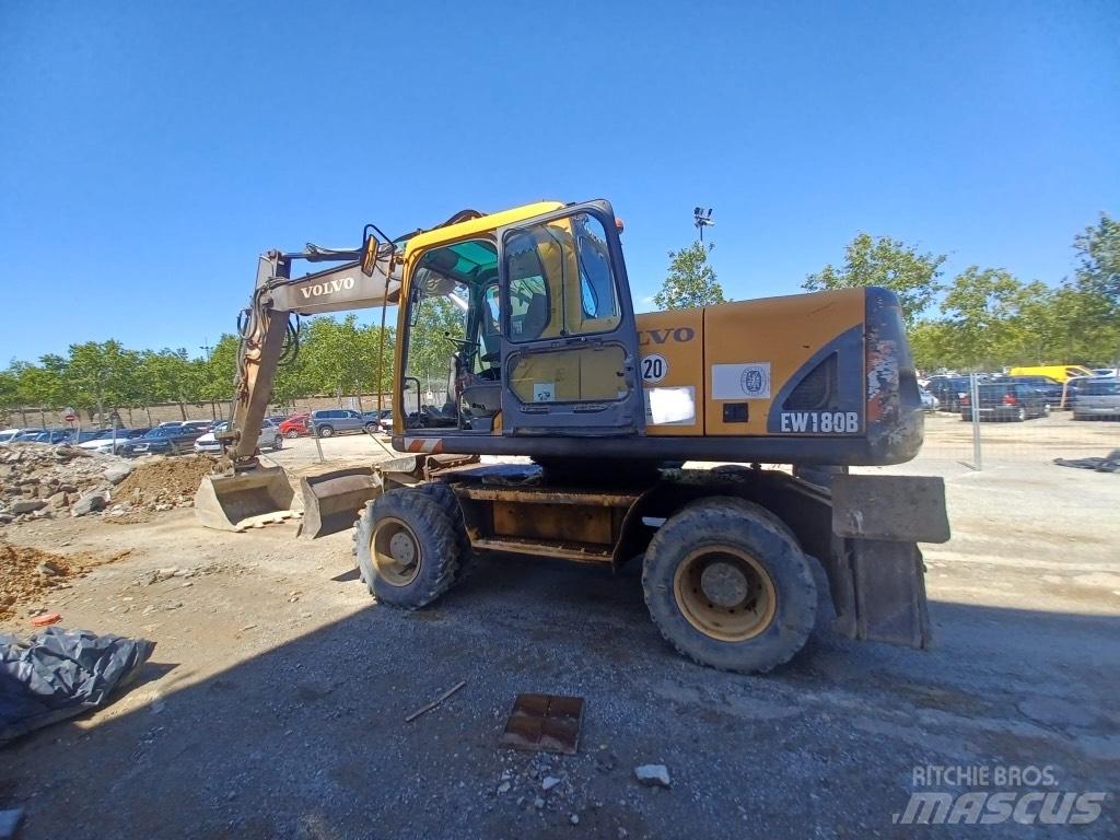 Volvo EW 180 B  휠 굴삭기