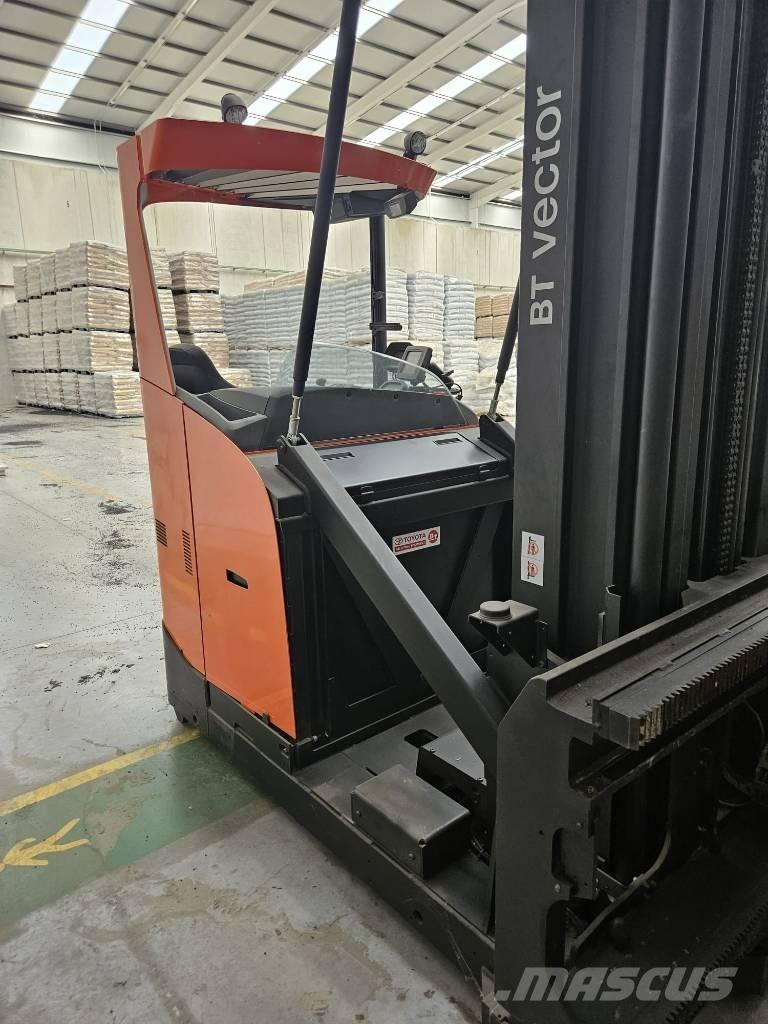 Toyota BT VRE150 하이 리프트 오더 피커