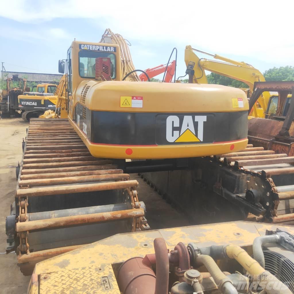 CAT 320C 수륙양용 굴삭기
