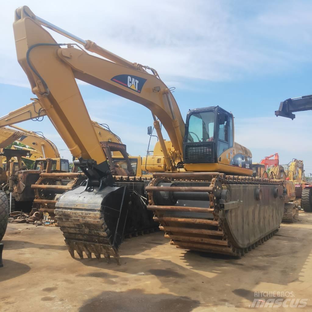 CAT 320C 수륙양용 굴삭기