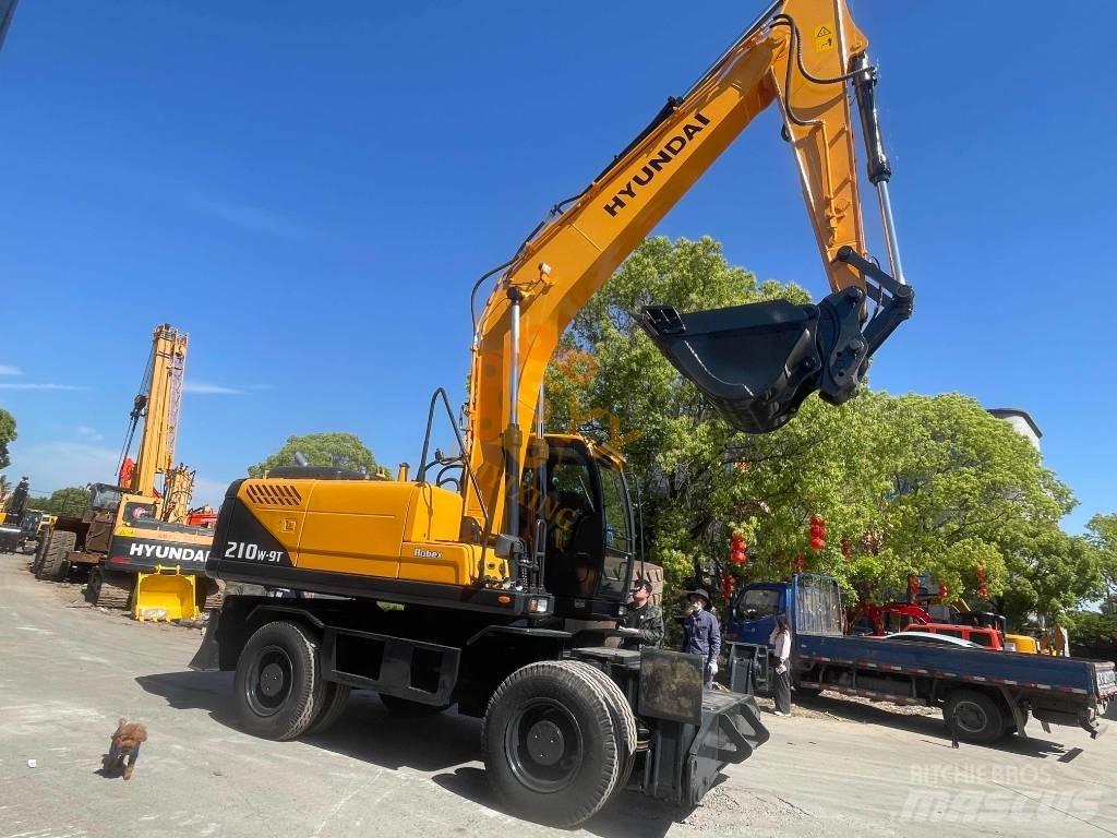 Hyundai Robex 210W-9  휠 굴삭기