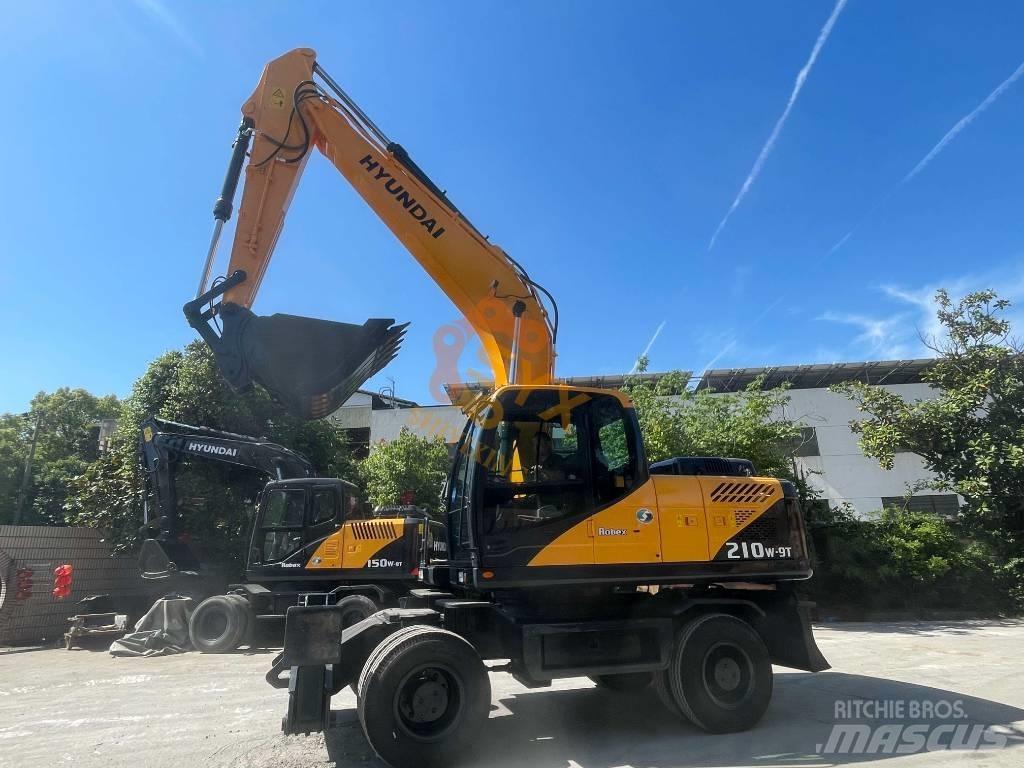 Hyundai Robex 210W-9  휠 굴삭기