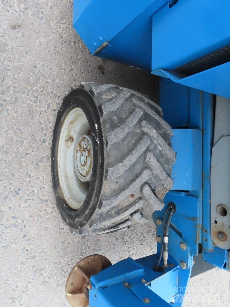 Genie GS 3268 RT 가위형 리프트