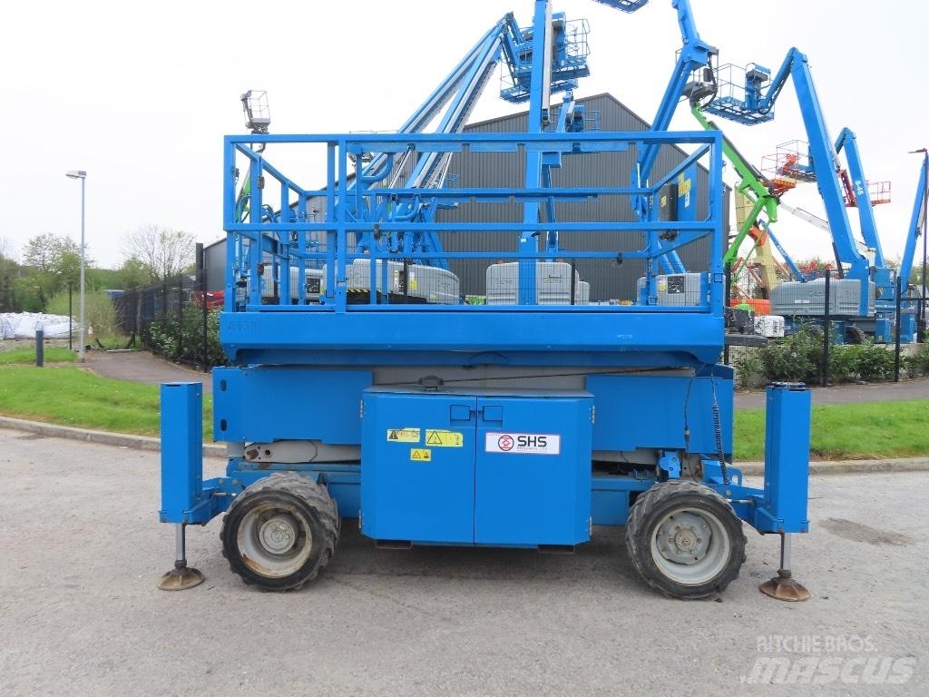 Genie GS 3268 RT 가위형 리프트