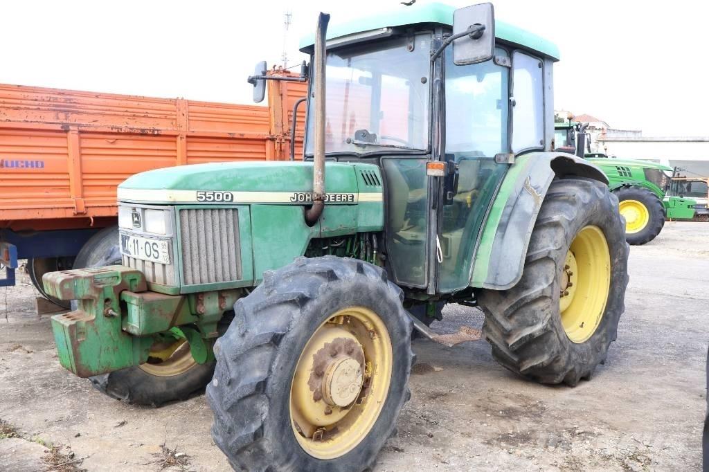 John Deere 5500 STD 트랙터