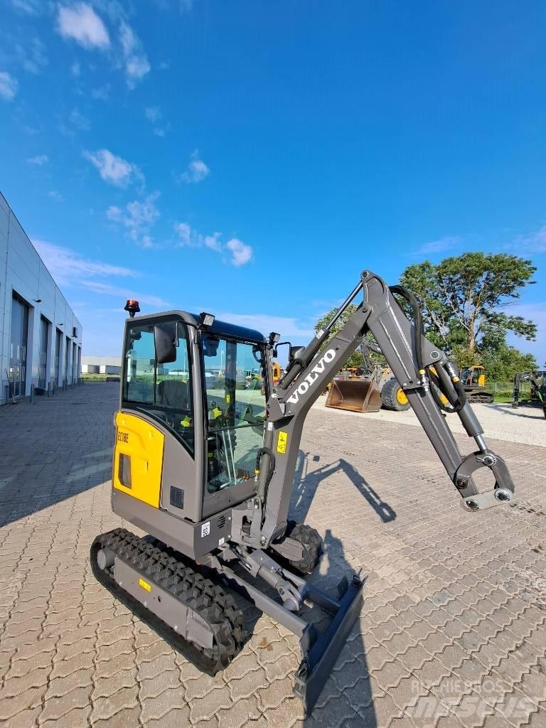 Volvo EC 18 E 소형 굴삭기 7톤 미만