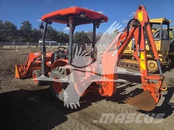 Kubota B26 백호로더