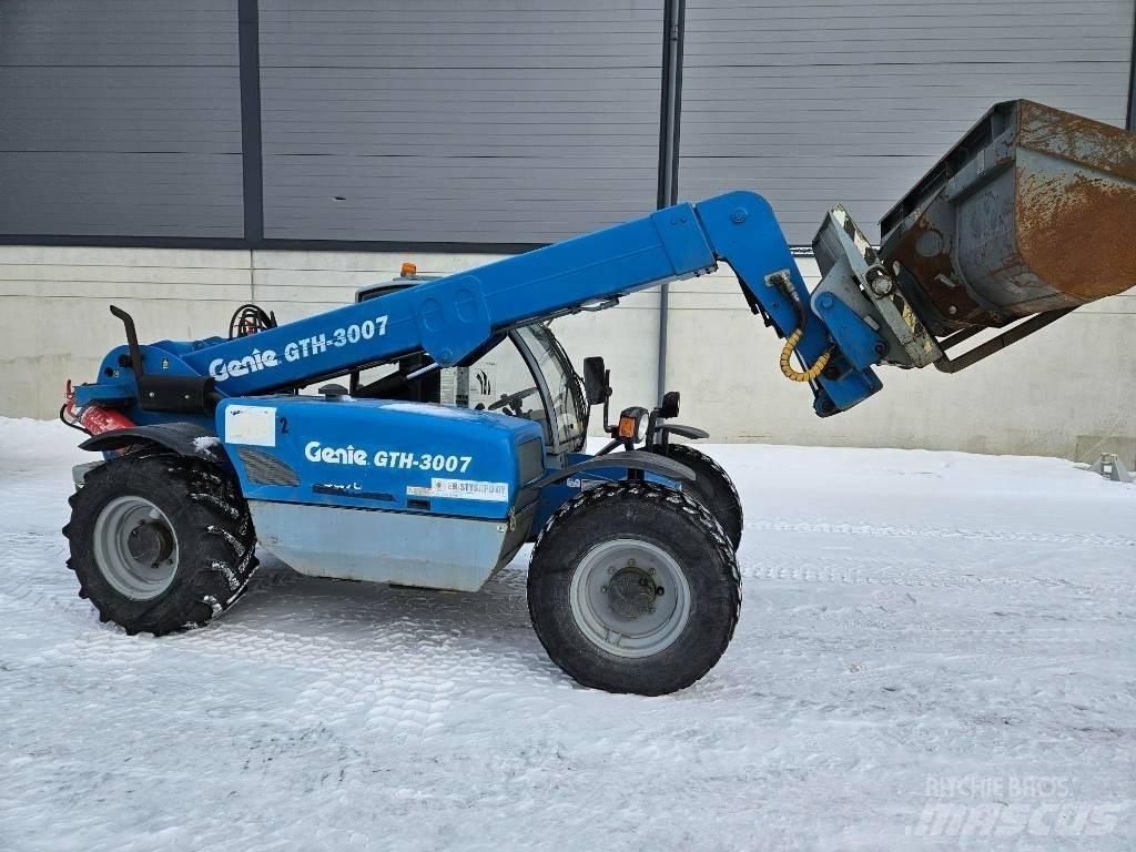 Genie GTH 3007 텔러 핸들러