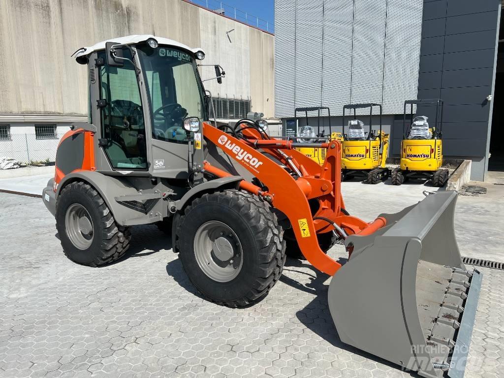 Weycor AR440 미니 로더