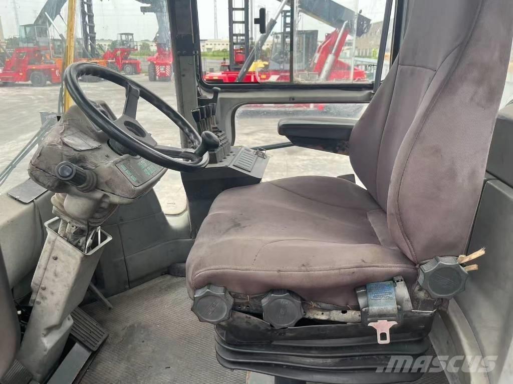 Kalmar DCF 300-12 디젤 지게차