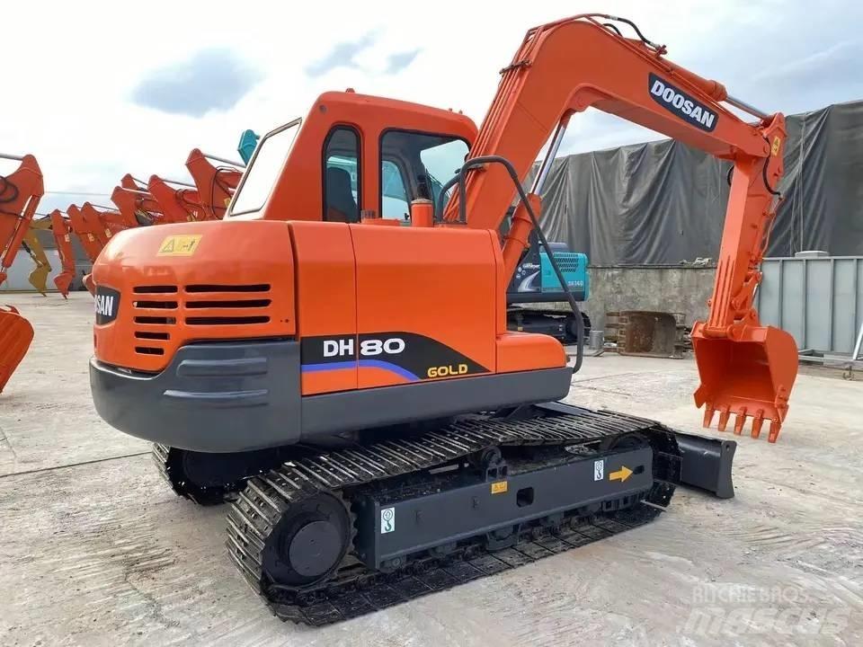 Doosan DH80 대형 굴삭기 29톤 이상