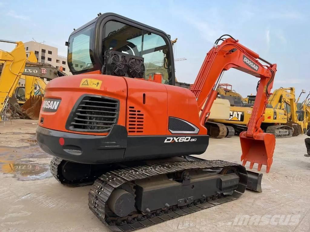 Doosan DX60-9C 소형 굴삭기 7톤 미만