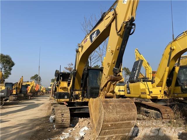 CAT 318D 대형 굴삭기 29톤 이상