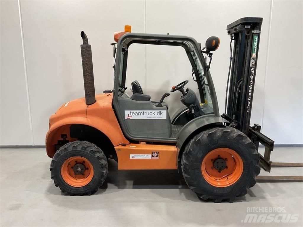 Ausa C250HX4 험지용 트럭