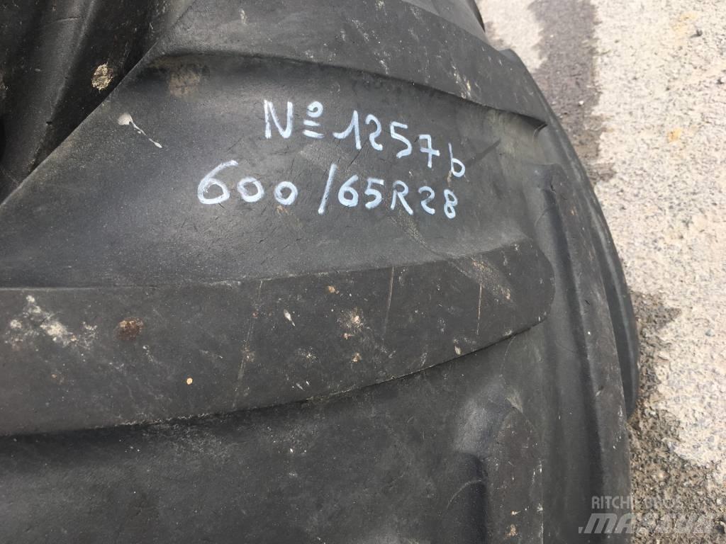 Michelin 600/65R28 타이어, 휠 및 림