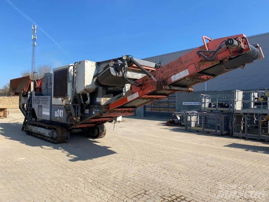 Sandvik QJ 241 이동식 분쇄기