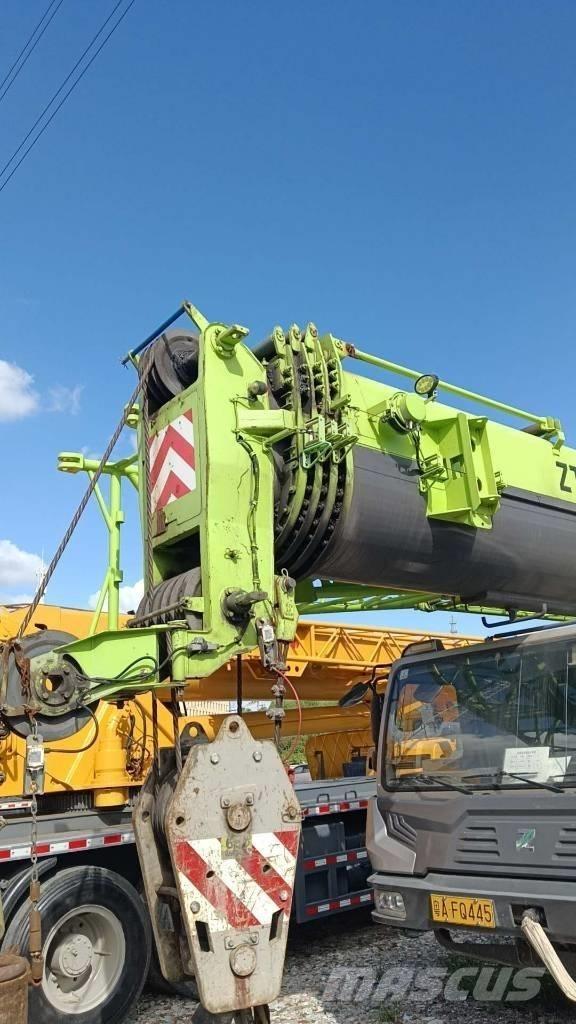 Zoomlion ZTC800 A/T 크레인