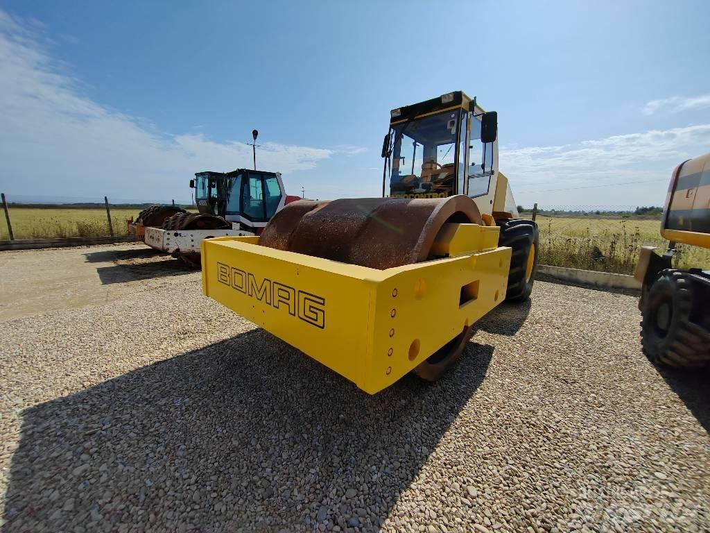 Bomag BW 225 D-3 트윈 드럼 롤러