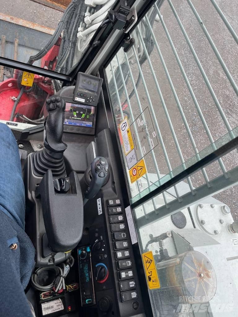 Takeuchi TB 280 FR 중형굴삭기 7톤-28톤