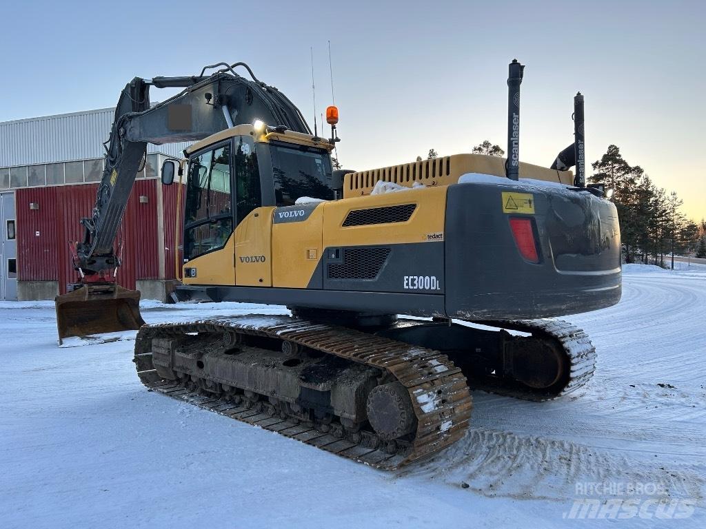 Volvo EC 300 D L 대형 굴삭기 29톤 이상