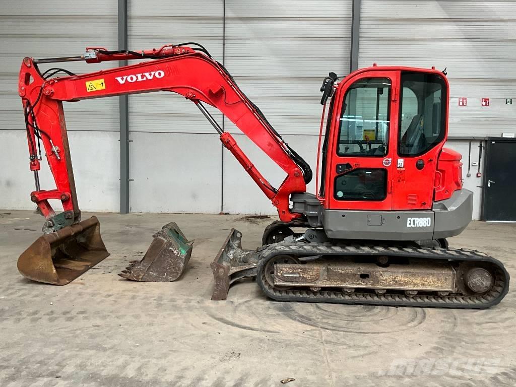 Volvo ECR 88 D 중형굴삭기 7톤-28톤