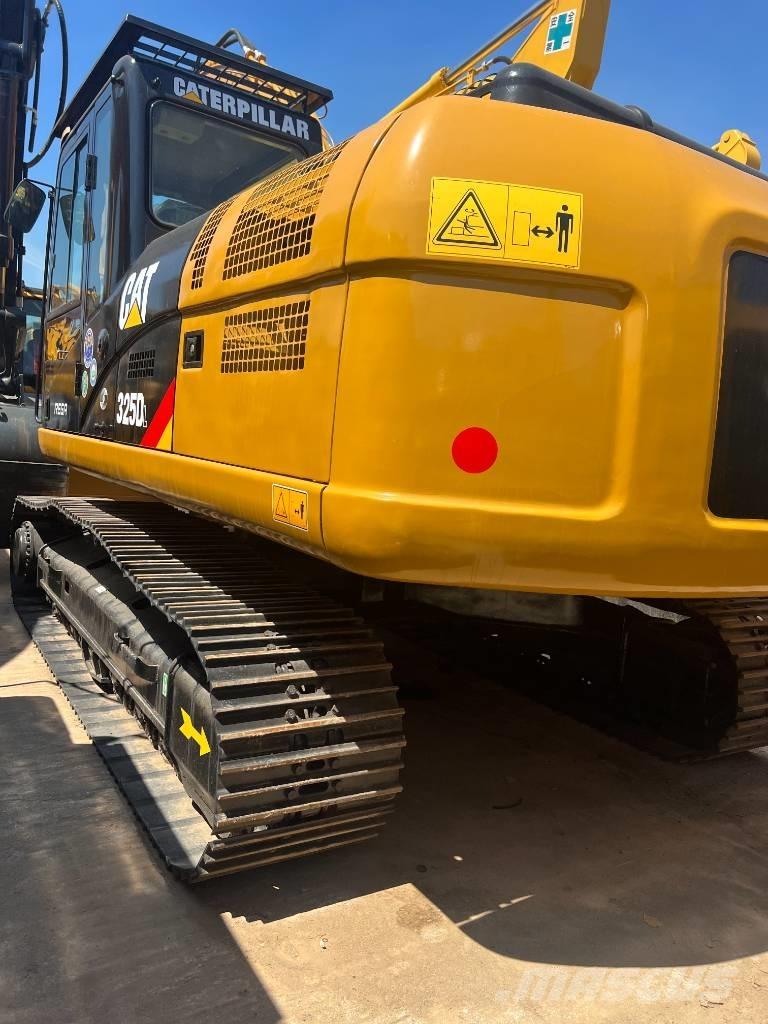 CAT 325D 대형 굴삭기 29톤 이상