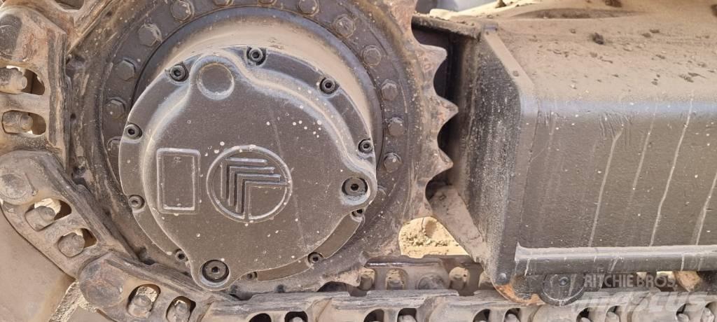 JCB JS 200 LC 대형 굴삭기 29톤 이상