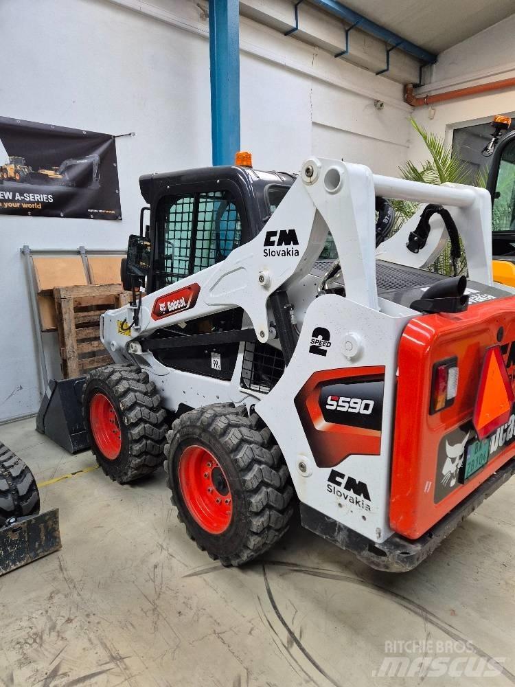 Bobcat S 590  스키드로더