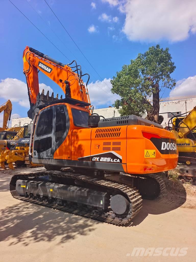 Doosan DX 225 LCA 대형 굴삭기 29톤 이상