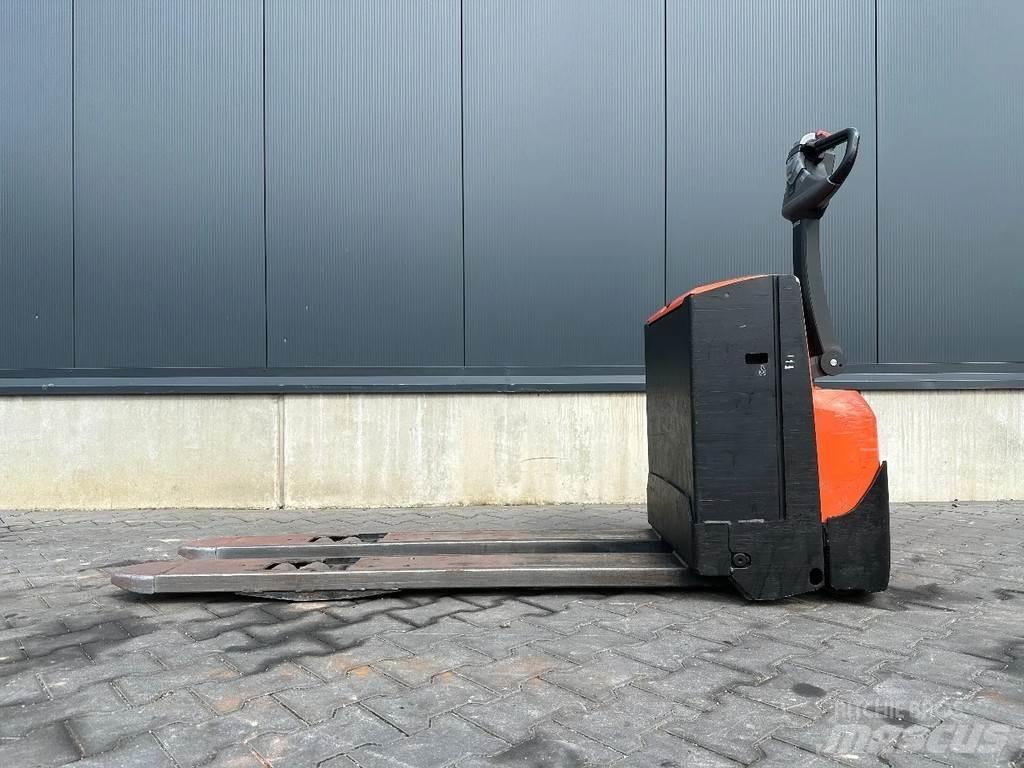 BT LWE180 포크리프트