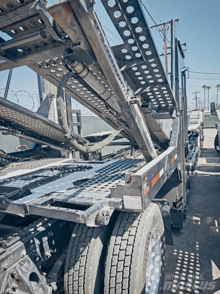 Peterbilt 579 차량 수송차