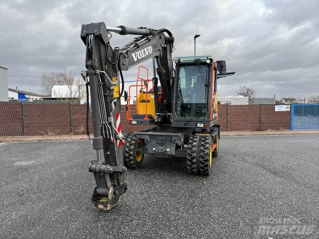 Volvo EWR130E  휠 굴삭기