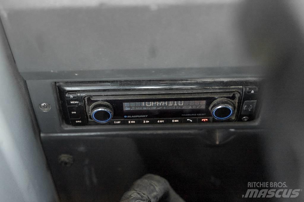 Doosan DX 140 W-3  휠 굴삭기