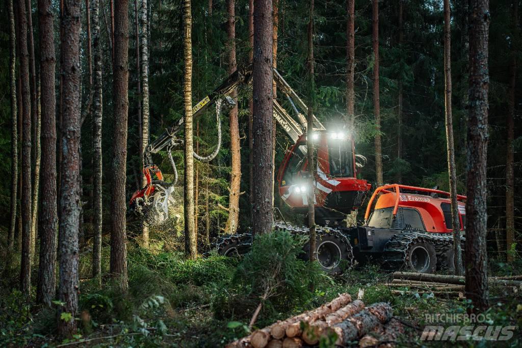 Komatsu 931XC 원목 하베스터