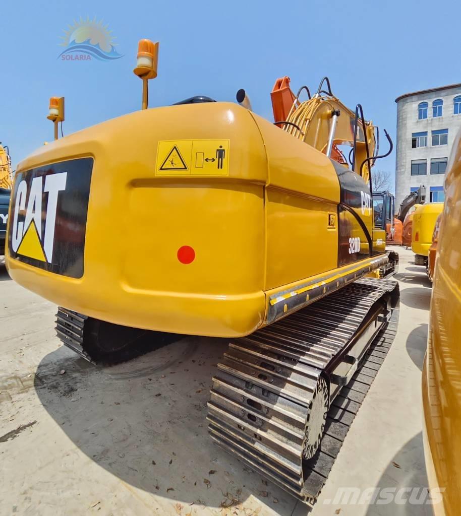 CAT 320 D 대형 굴삭기 29톤 이상