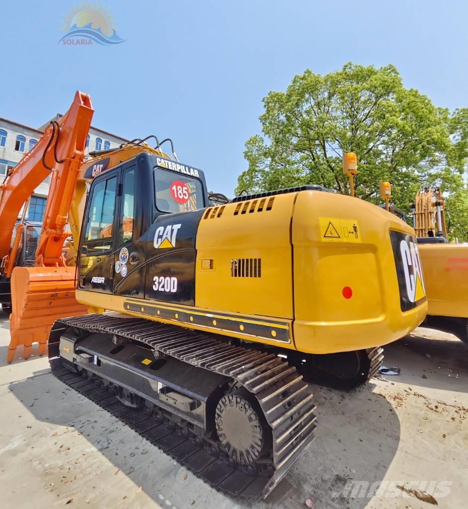 CAT 320 D 대형 굴삭기 29톤 이상