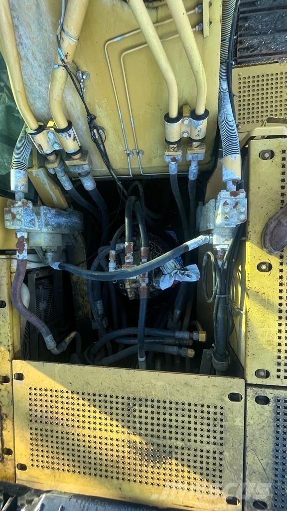 CAT 330 C LC 대형 굴삭기 29톤 이상