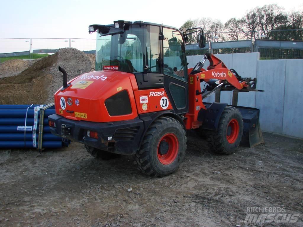 Kubota R 082  휠로우더