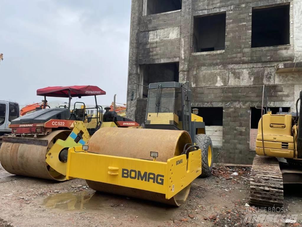 Bomag BW 217 싱글 드럼 롤러
