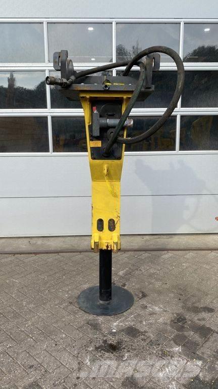 Epiroc MB750 브레이커