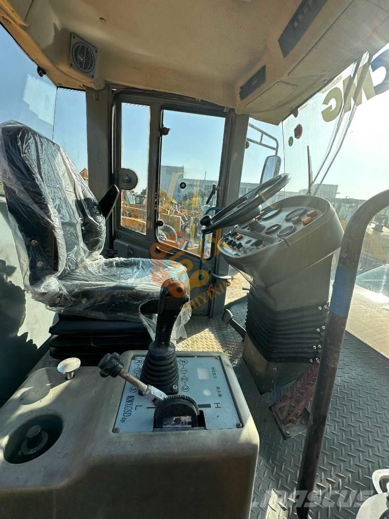 XCMG XS 203 J 싱글 드럼 롤러