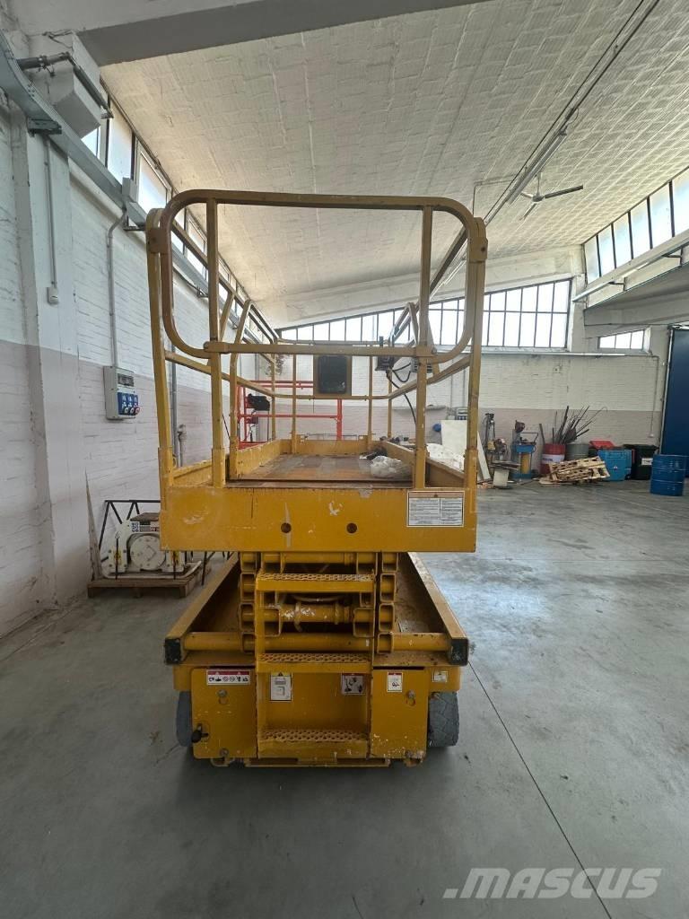 Haulotte Compact 10 가위형 리프트