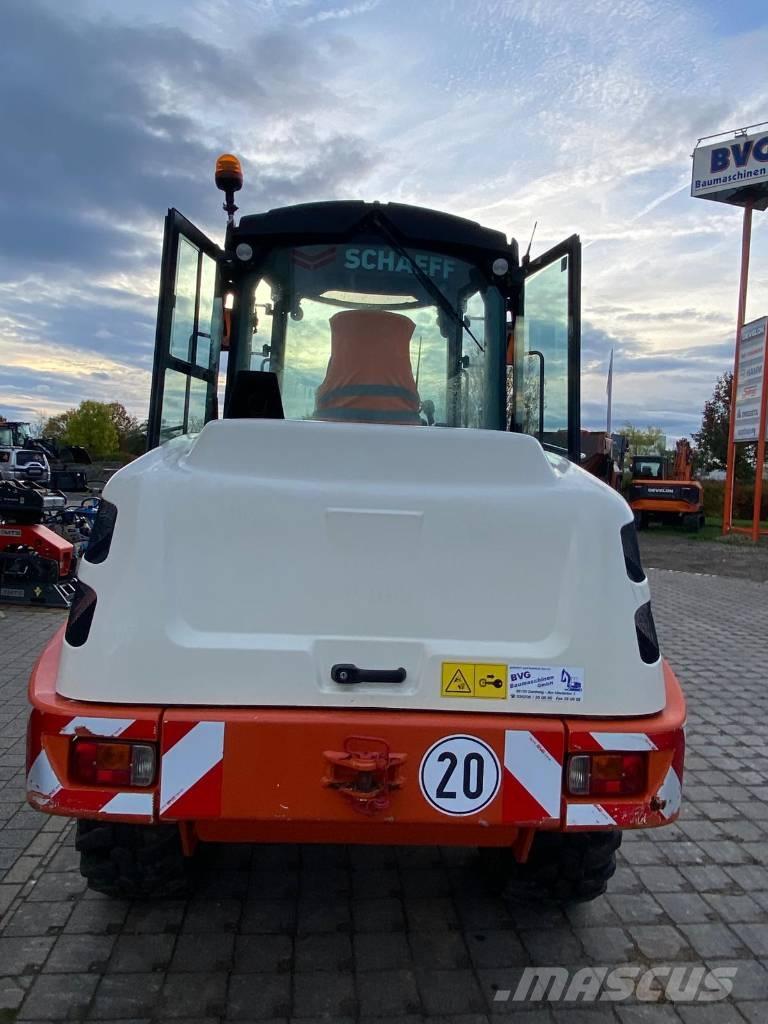 Yanmar V 100  휠로우더